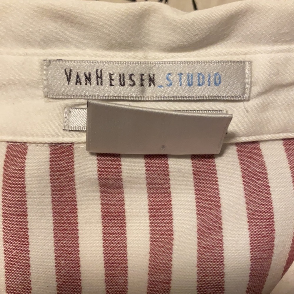 Women’s button down medium top - Picture 2 of 4